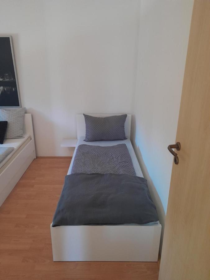 Caliente Apartments Vir A Екстериор снимка
