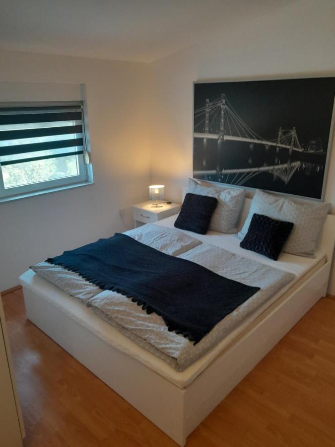 Caliente Apartments Vir A Екстериор снимка
