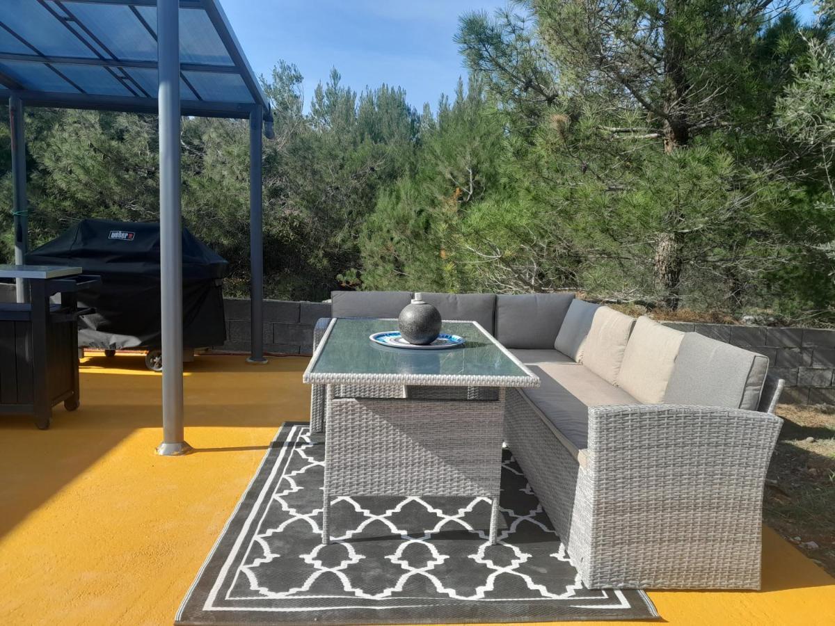 Caliente Apartments Vir A Екстериор снимка